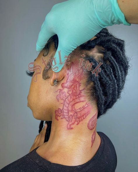 Follow @iheartkosii on Pinterest for more 🦋 . Dragon Tattoo Neck, Henna Neck, Best Neck Tattoos, Red Dragon Tattoo, Henna Inspired Tattoos, Small Tats, Dragon Tattoo For Women, Neck Tattoos Women, Black Girls With Tattoos