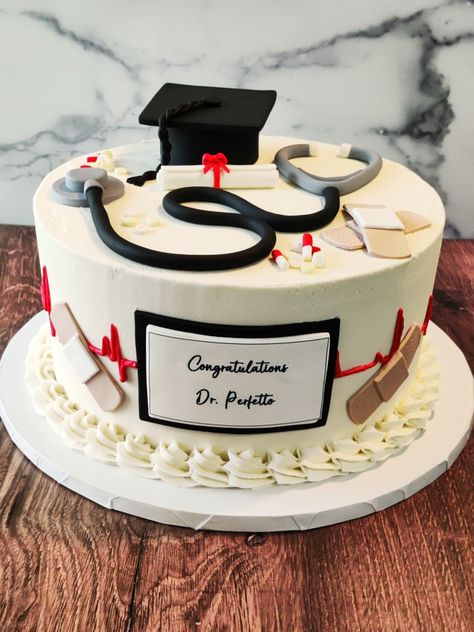 Nurses Cakes Ideas, Dr Graduation Cake, Doctor Cake Ideas, Doctor Graduation Cake, Nursing Graduation Cakes, Nurse Graduation Party Decorations, Grad Cakes, Medical Graduation, Mehndi Video