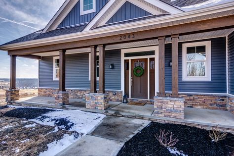 Country Farmhouse Exterior, Vinyl Siding House, Navy Exterior, Farmhouse Exterior Colors, Vinyl Exterior Siding, Outside House Colors, Exterior Siding Colors, Ranch House Remodel, Mobile Home Exteriors