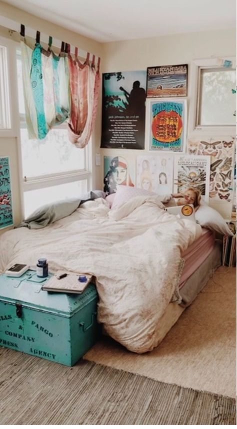 Surf Bedroom, Surfer Room, Surf Room Decor, Beach Room Decor, Beachy Bedroom, Surf Room, Beachy Room, Dorm Room Inspiration, Redecorate Bedroom