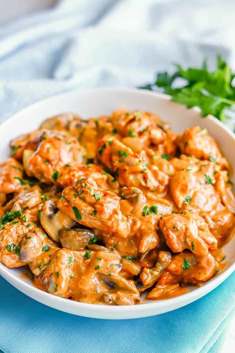 This quick and easy chicken paprikash uses simple, on-hand ingredients and is ready in just 20 minutes! It’s rich and full of flavor and great paired with potatoes, noodles, polenta, rice, or even dumplings or biscuits for an amazing meal. Chicken And Polenta Recipes, Chicken Paprikash, Creamy Grits, Polenta Recipes, Paprika Chicken, Skillet Dishes, Boneless Chicken Thighs, Skinless Chicken Thighs, Leftover Chicken