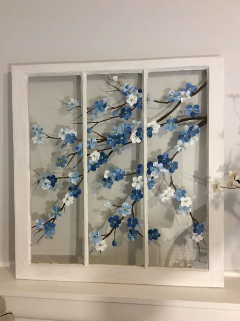 Floral Window Art, Wooden Window Frame Decor, Paintings On Windows, Painting On Windows Ideas, Painting On Windows, Window Paintings, Old Window Painting Ideas, Painted Windows, Window Painting Ideas Diy