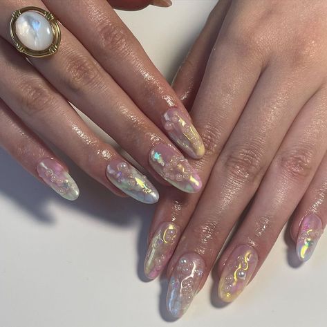 Italy Nails, Japanese Beauty Products, Jewelry Japanese, Mini Pastel, Beauty And Cosmetics, Summer Nail Colors, Korean Beauty Products, Nail Vinyls, Fashion Japanese