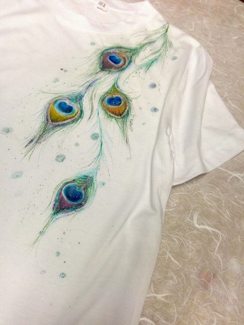 Birds Painting On Fabric, Birds Fabric Painting, T Shirt Painting Ideas Men, Tshirt Painting Ideas Creative, Painting On Tshirts, T Shirt Painting Ideas Creative, Dream Paintings, Children's Day Poster, Fabric Paint Shirt