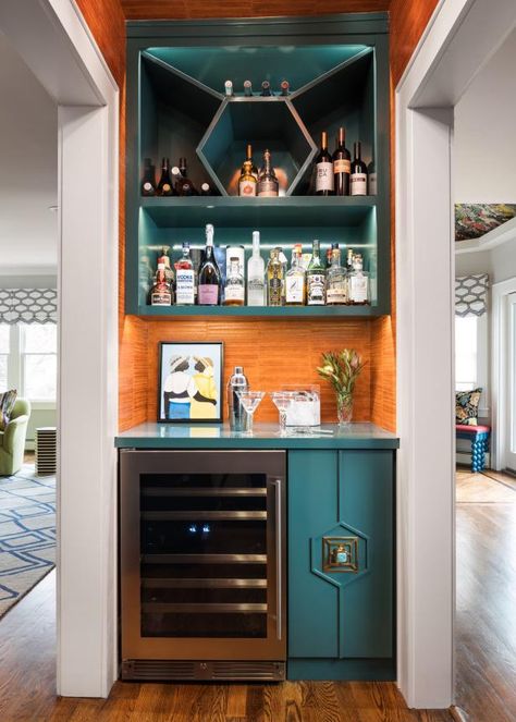 Small Home Bar Ideas, Small Bars For Home, Home Bar Ideas, Closet Bar, Honeycomb Shelves, Home Bar Rooms, Home Bar Design, Small Bars, Built In Bar