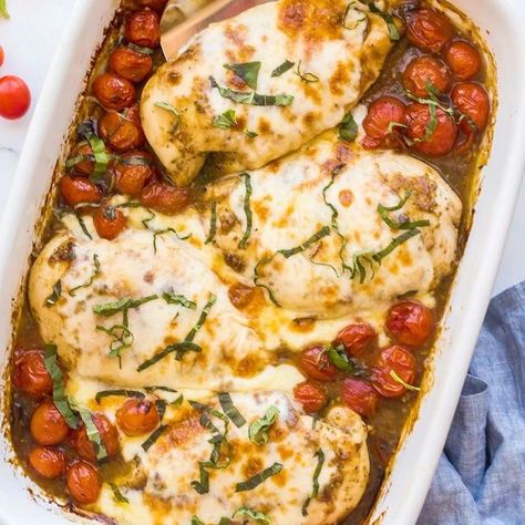 Ashley | Easy Family Meals on Instagram: "🎉My last Baked Chicken Breast for the month — you have loved these recipes as much as I have! 🙌 I may just have to continue on this theme forever 🤣 This Baked Chicken Caprese is made with a simple balsamic pesto marinade, roasted with cherry tomatoes and topped with melty mozzarella and fresh basil 🥰 So easy and so full of flavor! . Catching up? The first 3 baked chicken breast recipes were: 1) Perfect Baked Chicken Breasts 2) Baked Tuscan Chicken 3) Dinner Ideas Oven, Chicken Dinner Ideas Easy, Baked Chicken Caprese, Chicken Caprese Recipe, Perfect Baked Chicken Breast, Baked Caprese Chicken, Balsamic Chicken Thighs, Perfect Baked Chicken, Pepper Casserole