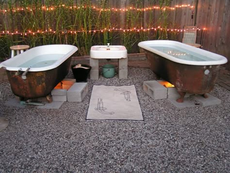 This is what a friend of Greg's did with their backyard. Love it, the fire below the tub, heats up the water. Outdoor Bathtub Fire, Fire Heated Bathtub, Fire Bath Outdoor, Outdoor Bath Diy, Outdoor Tubs, Backyard Bathtub, Outdoor Bathtub Diy, Outdoor Tub Ideas, Outside Bathtub