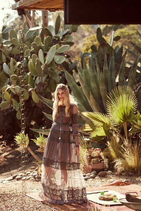 For-Love-Lemons-2015-Holiday-Dresses12 Cactus Photoshoot, Cactus Fashion, Bohemian Diesel, Estilo Hippie, Chiffon Dresses, Grey Maxi Dress, Dreamy Dress, For Love & Lemons, Fashion Photoshoot