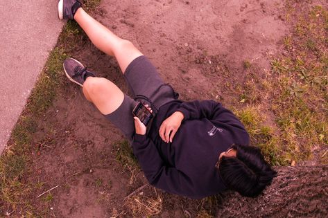 sleeping student from birds eye view Birds Eye View Sitting Reference, Bed Birds Eye View, Birds Eye View Of Person, Laying Down Birds Eye View, Drawing Figures, Worms Eye View, Woman Laying, Body Reference Poses, Person Sitting