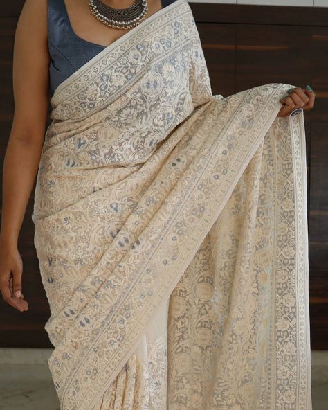 A testament to timeless beauty *Exclusive Pure Georgette silk sarees adorned with the intricate charm of Lucknowi Chikankari handwork* 💞💞 Running blouse piece with border For Own this for 8200 free shipping Lucknowi Chikankari Lehenga, Lucknowi Saree, Lucknowi Chikankari Saree, Chikankari Lehenga, Chikankari Saree, Cape Fashion, Lehenga Red, Lucknowi Chikankari, Bridal Lehenga Red