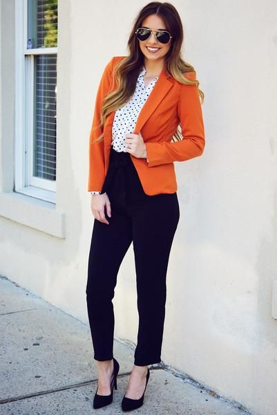 Orange Blazer Outfits, Work Outfits Frauen, Jury Duty, Classy Business Outfits, Classy Yet Trendy, Business Professional Outfits, Look Jean, Blazer Outfits For Women, Orange Blazer