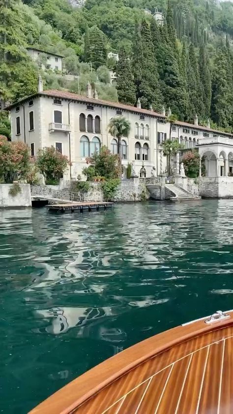 Varenna Italy, Villa Monastero, Bellagio Italy, Italy Destinations, Italian Lakes, Lake Como Italy, Lake Garda, Boat Tours, Beautiful Places To Travel