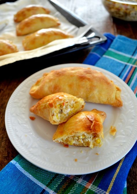 CORN & GOAT CHEESE EMPANADAS - The Woks of Life  sound wonderful, change to GF flour combo for dough, love empanadas, can again use what you have too Cheese Empanadas Recipe, Cheese Empanadas, Empanadas Dough, Meatless Mondays, Empanadas Recipe, Woks, Hand Pies, It Goes On, Vegetarian Cheese