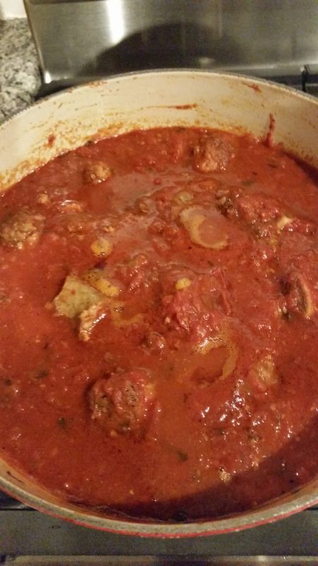 Soprano's Sunday Gravy (Spaghetti Sauce) Meatballs And Sauce, Italian Spaghetti Sauce, Italian Gravy, Sunday Gravy, Mayonnaise Cake, Sauce Spaghetti, Sunday Sauce, Spaghetti Sauce Recipe, Italian Sauce