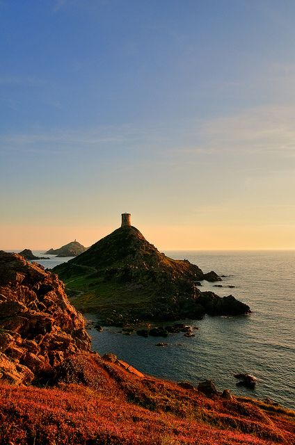 Les îles Sanguinaires et leur tour génoise de la Parata , Ajaccio, Corse, France 2010, Julien Fourniol Ajaccio Corsica, Corsica France, Beautiful Lighthouse, Destination Voyage, Awesome Places, Holiday Rental, France Travel, Vintage Travel Posters, The Coast