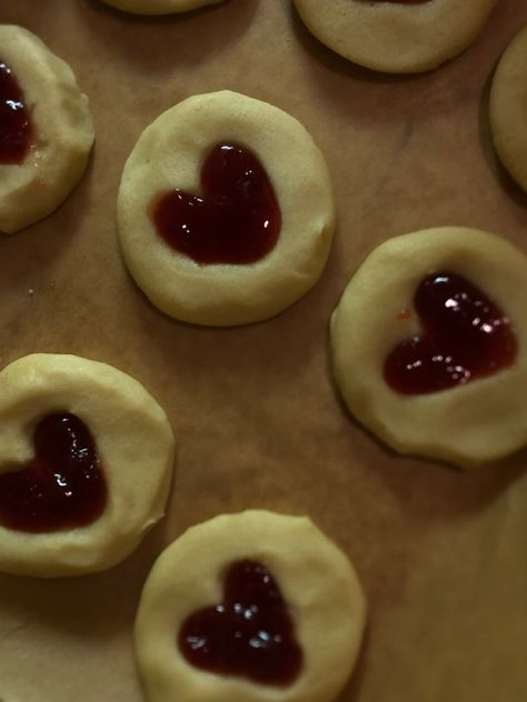 Heart Thumbprint Cookies Recipe, Thumbprint Cookies Heart, Cookies Baking Aesthetic, Heart Thumbprint Cookies, Heart Cookies Recipe, Aesthetic Bakery, Bakery Aesthetic, Journal Photos, Baking Aesthetic