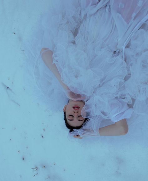 Dramatic Snow Photoshoot, Snow Angel Photoshoot, Snow Fairies, Running In Snow, Frame Composition, Summer Snow, Snow Photoshoot, Winter Portraits, Snow In Summer