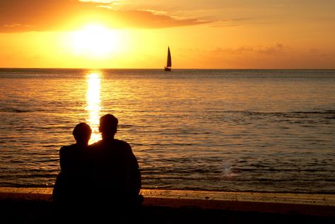 Couple Landscape Photography, Sunset Couple Photography, Romantic Sunset, Love Posters, Black Man, Laptop Wallpaper, Mauritius, Great View, Travel Around The World