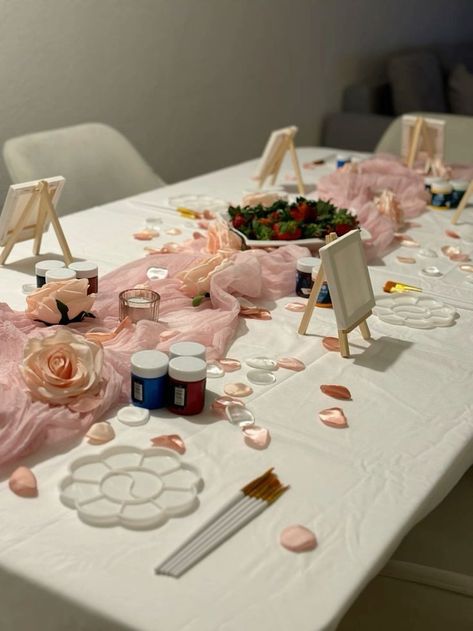 Painting Birthday Party Aesthetic, Cozy Bday Party, Aesthetic Birthday Activities, Paint Night Aesthetic, Hen Party Aesthetic, Cozy Birthday Party Ideas, Painting Date Aesthetic, Pink Aesthetic Party, Paint And Sip Ideas Parties Decorations