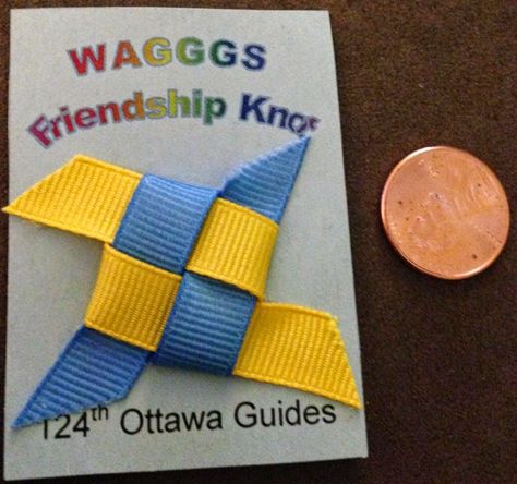 WAGGGS Friendship knot SWAPS for Girl guides and Girl Scouts. Girlscout Swaps Easy, Girl Guide Traders, Ireland Swaps Girl Scouts, Gs Camping Swaps, Girl Scout Swaps Ideas Easy, Olympic Swaps Girl Scouts, Girl Scout Swaps Camping, Beaver Scouts, Brownie Guides