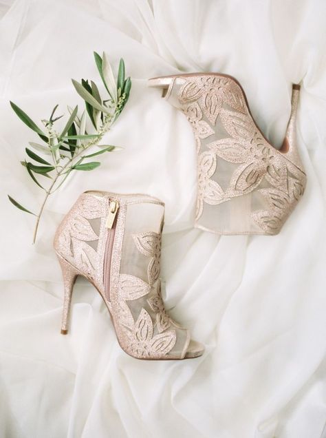 Rose Gold Wedding Shoes, Dream Wedding Shoes, Shoe Goals, Jessica Simpson Collection, Gold Wedding Shoes, Copper And Marble, Wedge Wedding Shoes, Bridal Shoe, Look Office