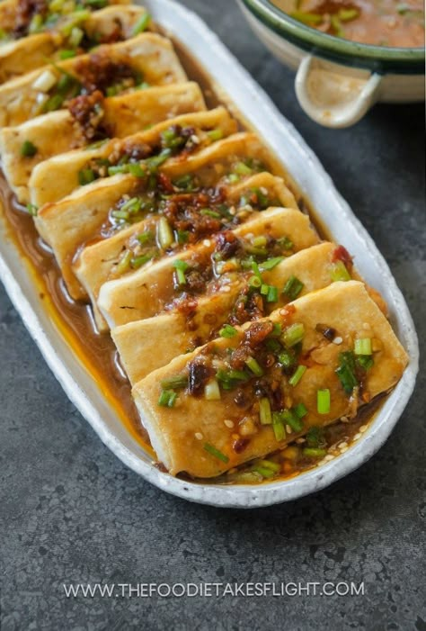 Extra Firm Tofu Recipes, Soy Garlic Sauce, Recipes With Chili Garlic Sauce, Firm Tofu Recipes, Japanese Tofu, Resep Vegan, Cultural Foods, How To Cook Chili, Miso Sauce