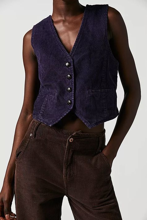 Dark Outfit, Corduroy Vest, Outfit Dark, Purple Vests, Leather Bustier, Woman Vest, Quilted Puffer Vest, People Brand, Running Vest