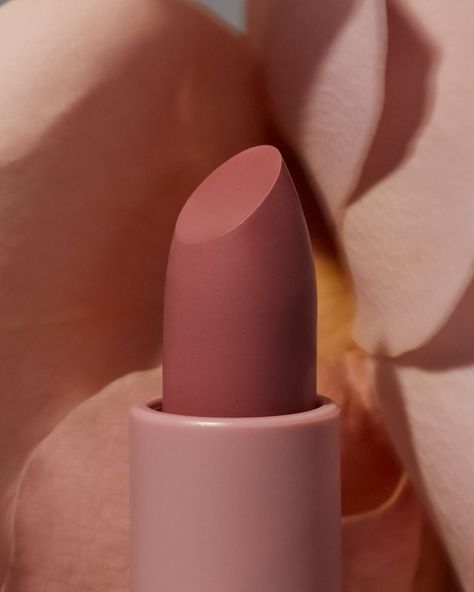 Mauve lips to remember - Mauve Matte Lipstick in shade Mauve 3 is a beautiful mid-tone warm rose. Shop the Matte Mauve & Matte Honey collection now at kkwb.co/KKWBEAUTY Mauve Matte Lipstick, Bridal Lipstick, Pink Lipstick Shades, Nude Lipstick Shades, Mauve Lipstick, Mauve Lips, Lip Liner Set, Crayon Lipstick, Kkw Beauty