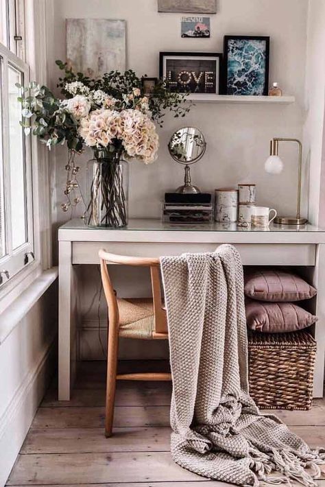 Dressing Table Design, Farmhouse Side Table, Makeup Table Vanity, Cute Dorm Rooms, Diy Home Decor Ideas, New Interior Design, Minimalist Home Decor, Cup Of Joe, Vanity Table