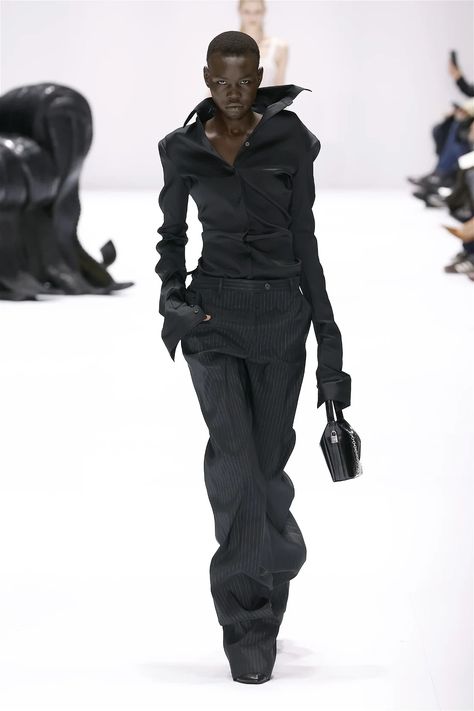 Acne Studios Fashion show, Runway, Ready To Wear Fall Winter 2024, Paris Fashion Week, Runway Look Acne Studios Runway, Black Sportswear, Paris Fashion Week Runway, Acne Studios, Paris Fashion, Paris Fashion Week, High Fashion, Work Wear, Fall Winter