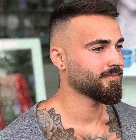 beard styles for men latest trends Beard Cut Style, Medium Beard Styles, New Beard Style, Beard Styles Shape, Latest Beard Styles, Faded Beard Styles, Different Beard Styles, Stylish Beards, Short Hair With Beard