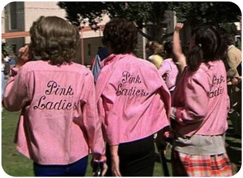 im  marty  for the pink ladys from  grease Grease Aesthetic, Dinah Manoff, Pink Ladies Grease, Girl Gang Shirt, 50s Aesthetic, Grease Is The Word, Grease Movie, 90’s Aesthetic, Grunge Look