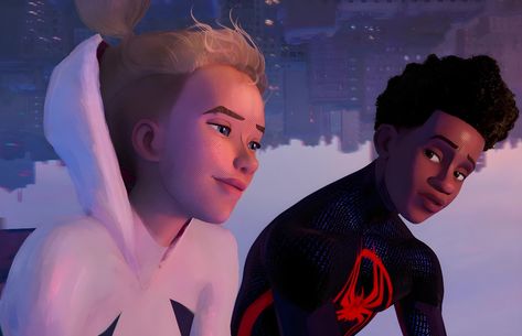 Spiderman Across The Spider Verse Screencaps, Peter Miles And Gwen, Miles Looking At Gwen, Mark And Eve, Gwen Stacy And Miles Morales, Gwen Miles, Miles And Gwen, Spider Man Across The Spider Verse, Miles Spiderman