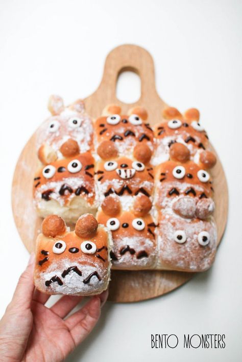 Japanese Bread, Kawaii Bento, Geek Food, Bake Bread, Kawaii Dessert, Bread Art, Kawaii Cooking, Happy Food, Pull Apart Bread