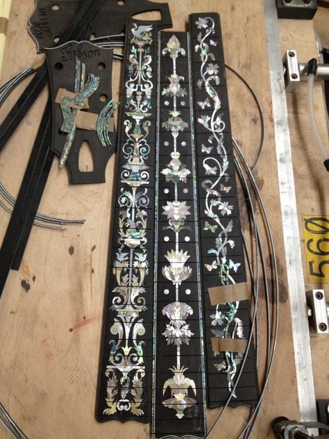 Luthier Workshop, Electric Cello, Guitar Inlay, Making Musical Instruments, Solar Energy Kits, Gibson Acoustic, Guitar Fretboard, Guitar Rig, Handmade Guitar