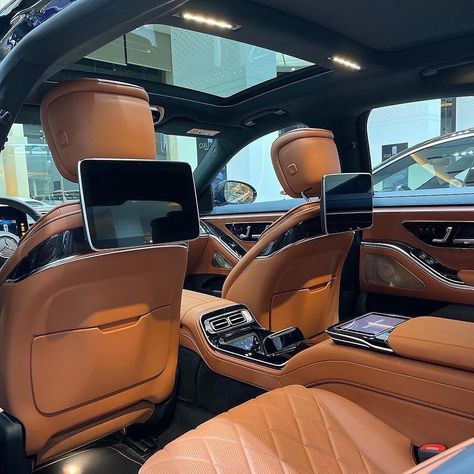 Mercedes Benz Brown Interior, Mercedes Benz S Class Interior, Mercedes Benz S Class 2022, Mercedes Benz S Class W223, Mercedes Benz Aesthetic, S Class Mercedes, Mercedes Benz Luxury, Mercedes S Class Interior, Mercedes Benz Interior