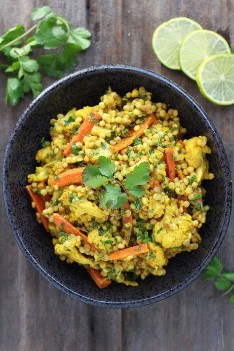 Cauliflower Nutrition Facts, Curry Couscous, Mendocino Farms, Curried Couscous, Salad Inspiration, Spicy Curry, Couscous Recipes, Herb Roasted Chicken, Couscous Salad