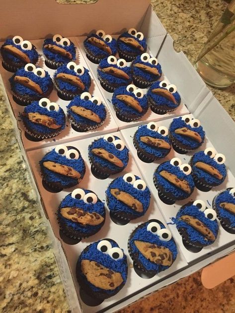 Elmo Birthday Party Boy, Cookies Monster, The Cookie Monster, Cookie Monster Birthday Party, Monster Baby Showers, Cookie Monster Cupcakes, Cookie Birthday Party, Monster 1st Birthdays, Cookie Monster Party