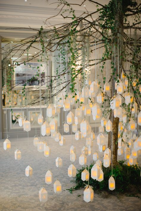 Romantic Secret Garden-Inspired London Wedding Weekend Hanging Wedding Decorations, Paper Lanterns Wedding, Lantern Decor Wedding, Paper Lantern Decor, Hanging Paper Lanterns, Wedding Lanterns, Deco Floral, Whimsical Wedding, Lanterns Decor