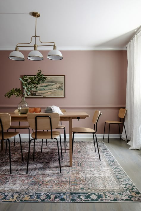 Muted Pink Dining Room, 2 Tone Dining Room, Pink Wall Dining Room, Valspar Dusty Rose, Modern Home Interior Paint Colors, Paint For Dining Room Wall, Accent Wall Colors Dining Room, Dining Room Wall Colour Ideas, Light Pink Dining Room Walls