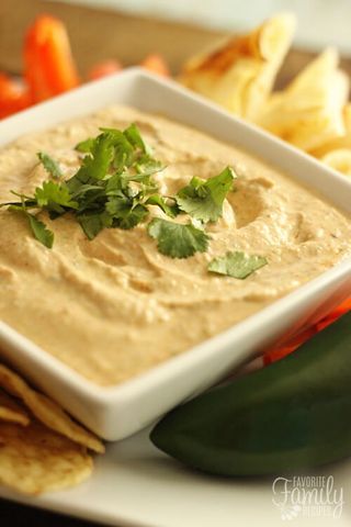 Skotidakis Jalapeno Greek Yogurt Dip is one of my FAVORITE dips of all time. I dip everything from veggies, to naan bread, to chips and crackers in this and love that I don’t have to feel all guilty a Cheese Dip For Chips, Jalapeno Jelly Recipes, Dip For Chips, Popular Restaurants, Greek Yogurt Dip, Nachos Cheese Dip, Greek Yogurt Dips, Jalapeno Dip, Chili Cheese Dips