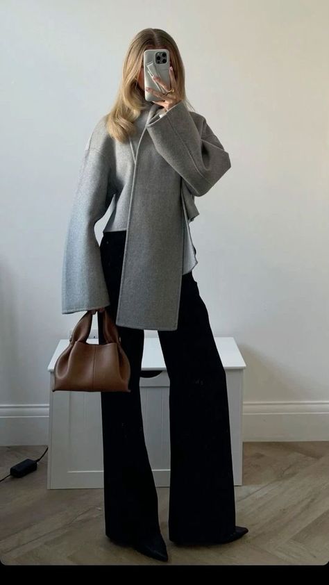 Dinner Outfit Casual, Italy Outfits, Autumn Outfit, Professional Outfits, Looks Style, Winter Fashion Outfits, Elegant Outfit, Fashion Killa, Outfits Casuales