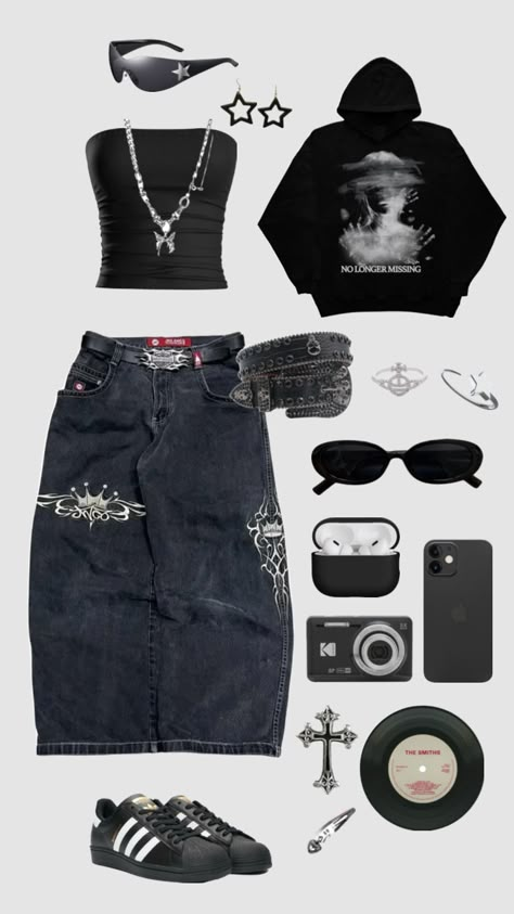 #outfitinspo #y2k #streetwear #style #emo #butterjeans #jeans #sunglasses #blackandwhiteaesthetic #cleangirl #denim #foryoupage #xoaudz Street Style Outfits Casual, Trashy Outfits, Streetwear Inspo, Outfit Inspo Casual, Streetwear Style, Swaggy Outfits, Cute Everyday Outfits, Couple Outfits, Cute Simple Outfits