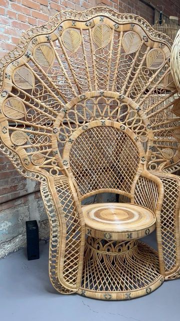 Rattan Throne Chair, Peacock Chair Photoshoot, Rattan Peacock Chair, Wicker Peacock Chair, Architect Studio, Peacock Chairs, Art Deco Living, Peacock Garden, Amazing Furniture