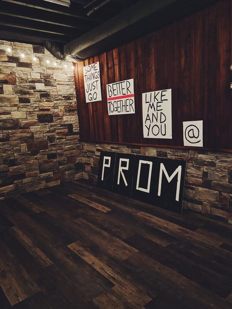 Luke Combs Promposal, Best Prom Proposals, Prom Invites, Cute Promposals, Country Prom, Prom Posters, Cute Homecoming Proposals, Cute Prom Proposals, Asking To Prom