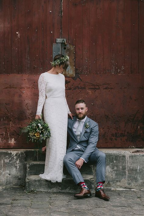 tall bride photos Tall Bride And Short Groom, Wedding Poses Short Groom, Short Groom Poses, Short Groom Wedding Photos, Tall Groom Wedding Photos, Wedding Photos Short Groom, Wedding Poses For Tall Groom Short Bride, Wedding Poses For Tall Bride And Short Groom, Taller Bride Than Groom