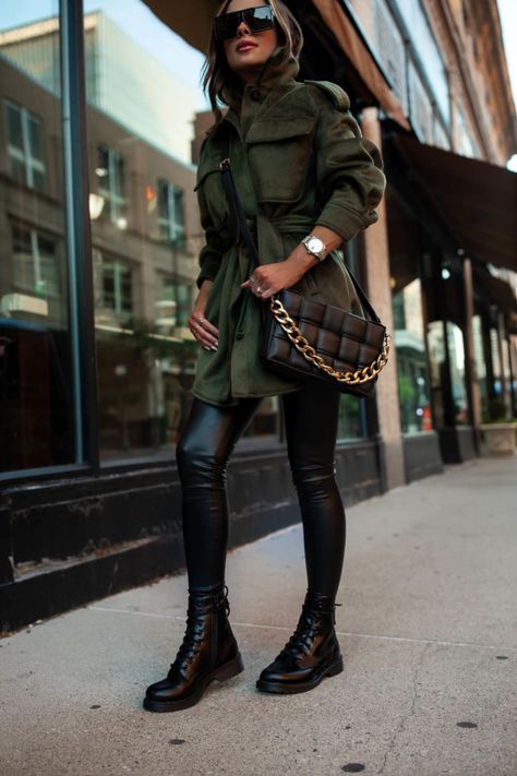 Fall 2021 Trends That Won’t Break The Bank Khaki Winter Outfit, Fall Trends 2022 Outfits, Outfits With Leather Jackets, Autumn Outfits 2022 Trends, Combat Boot Outfits, Combat Boot Outfit, Mia Mia Mine, Fall Winter Fashion Trends, Fall Workwear