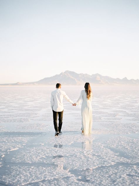 Salt Flats Photoshoot, Salt Flats Wedding, Salt Plains, Salt Flats Utah, Salt Flat, Bonneville Salt Flats, Wedding Engagement Pictures, Flat Photo, Engagement Pictures Poses