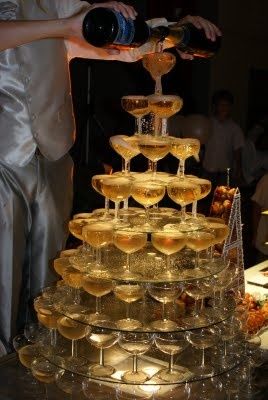 Champagne Tower Roaring 20s Birthday Party, Roaring 20s Birthday, Mafia Party, Champagne Fountain, Gatsby Birthday Party, Gatsby Party Decorations, Prom Themes, Gatsby Themed Party, Gatsby Theme