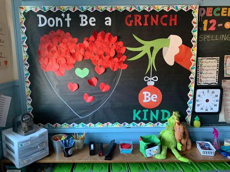 Counselor Christmas Bulletin Board, Christmas Door Decorations For Mental Health, Christmas Stocking Bulletin Board Ideas, Christmas Movie Bulletin Board, Holiday Bulliten Board Ideas, Spanish Winter Bulletin Board Ideas, Christmas Wall Displays Classroom, Christmas Health Bulletin Boards, School Nurse Christmas Bulletin Board